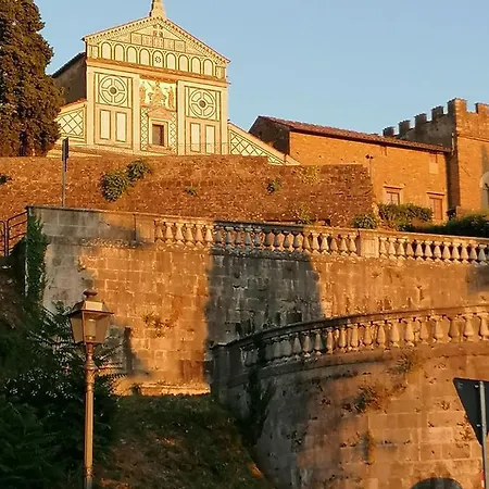 Sant'antonino 公寓