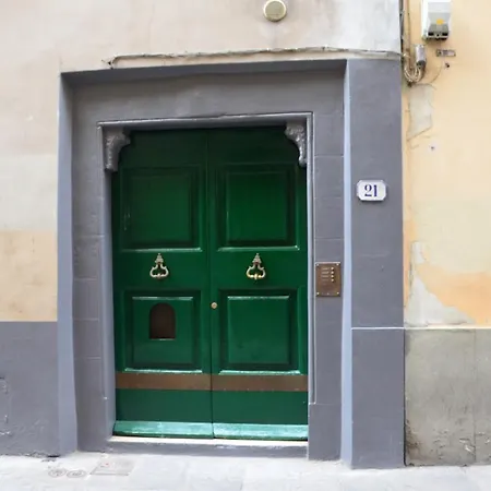 Sant'antonino 公寓